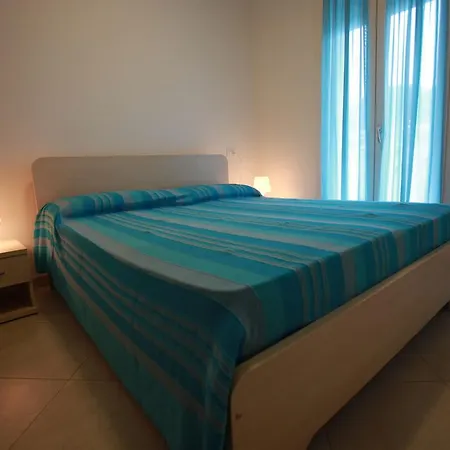 شقة Splendid Beachfront In روسولينا ماري